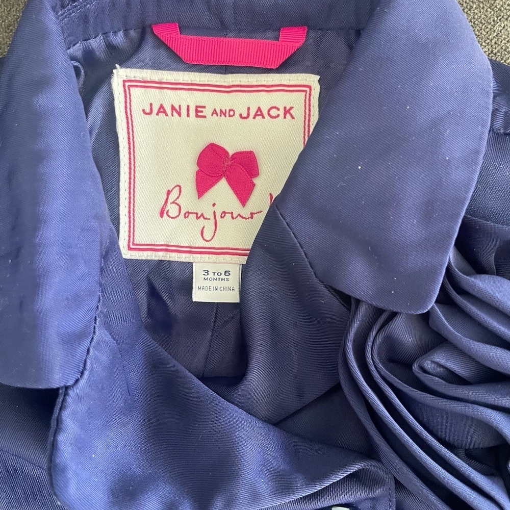 Janie and Jack girls double breasted trench coat size 3-6 months - Picture 2 of 3